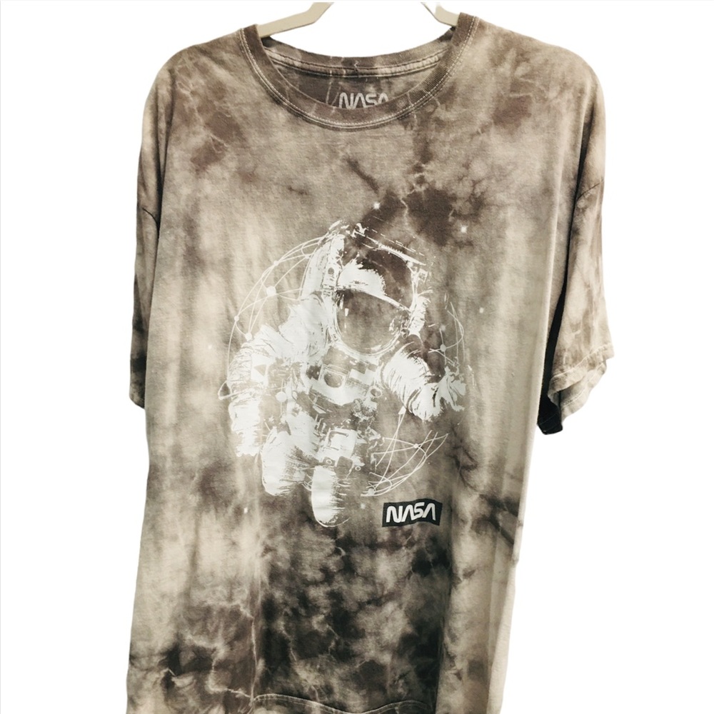 ‼️EVERYTHING MUST GO ‼️NASA Gray Tie Dye Astronaut Space Cotton Tee